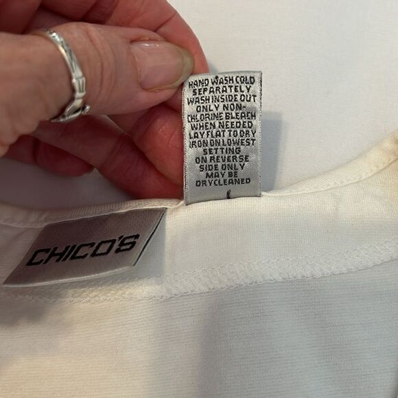 Chicos size O/S white embellished neckline short sleeve closet staple tshirt EUC - Picture 5 of 10